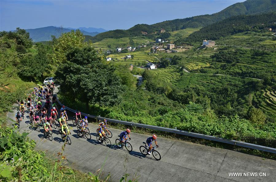Australian cyclist Craig Evers won the stage with 3 hours, 15 minutes and 6 seconds. 
