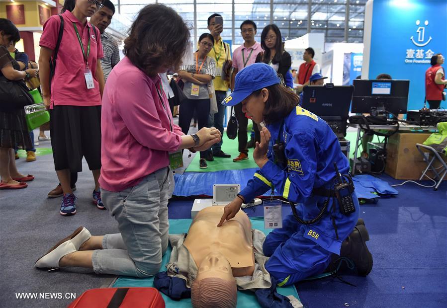 CHINA-GUANGDONG-SHENZHEN-CHARITY FAIR (CN)