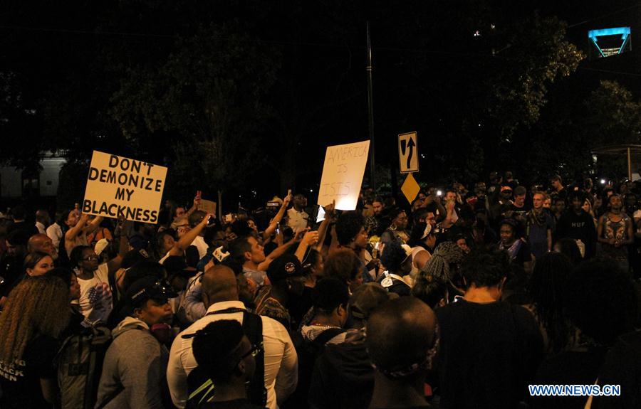 U.S.-CHARLOTTE-SHOOTING-PROTEST