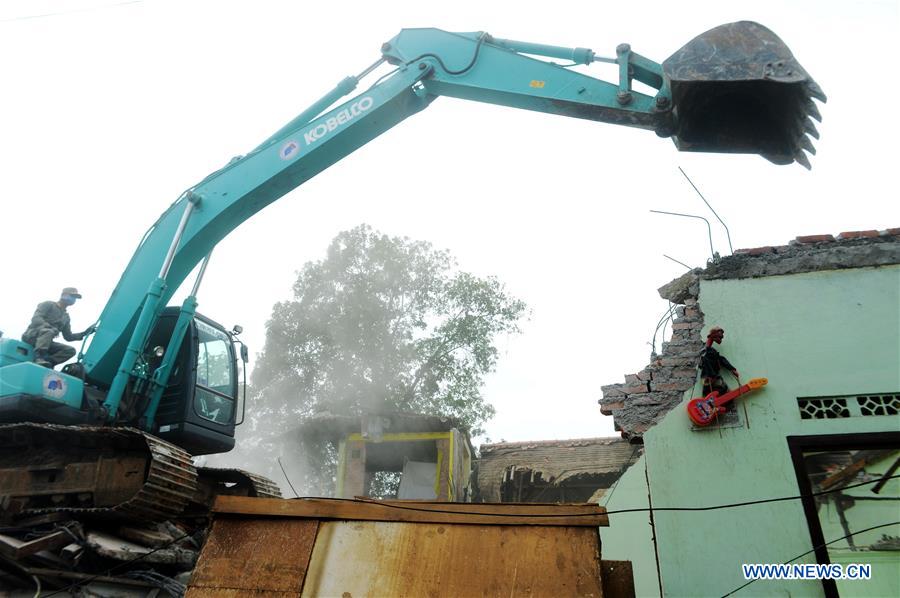 INDONESIA-JAKARTA-FLOOD MITIGATION-EVICTION-HOUSE DEMOLITION