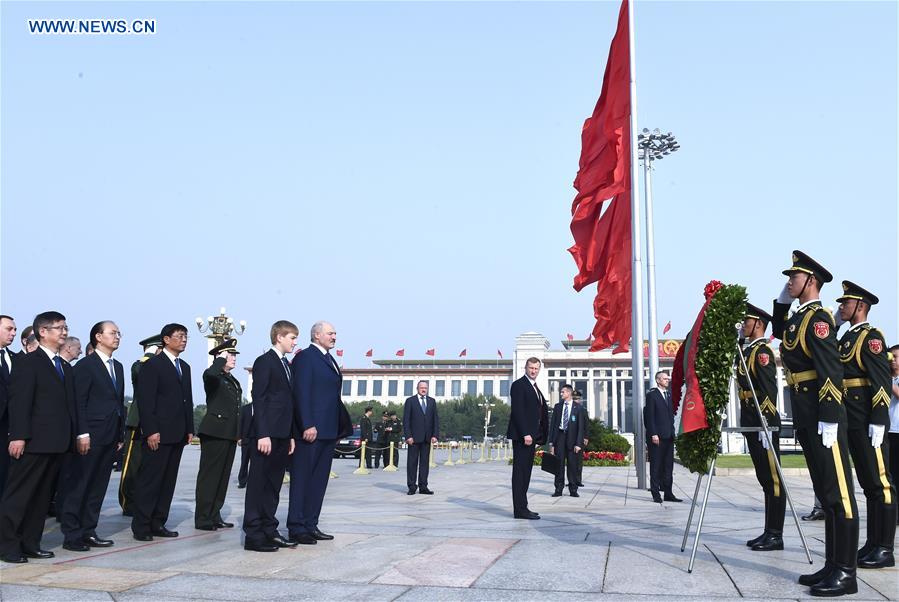 CHINA-BEIJING-BELARUS-MONUMENT-TRIBUTE (CN)
