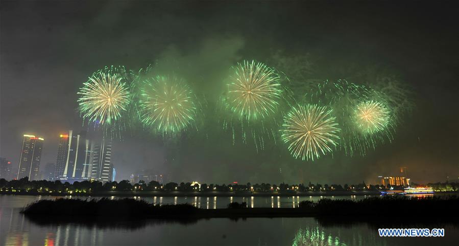 CHINA-CHANGSHA-NATIONAL DAY-FIREWORKS (CN)