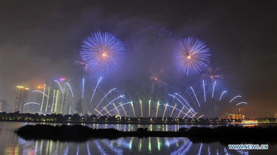 CHINA-CHANGSHA-NATIONAL DAY-FIREWORKS (CN)