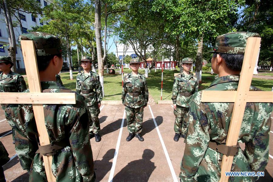 #CHINA-HAIKOU-FEMALE SOLDIERS-TRAINING (CN)