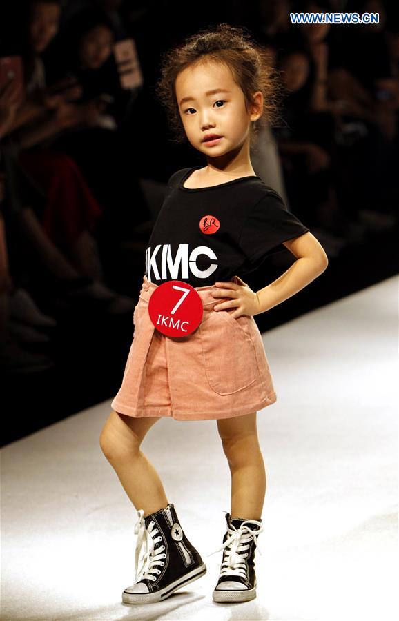 #CHINA-SHANGHAI-FASHION WEEK (CN)