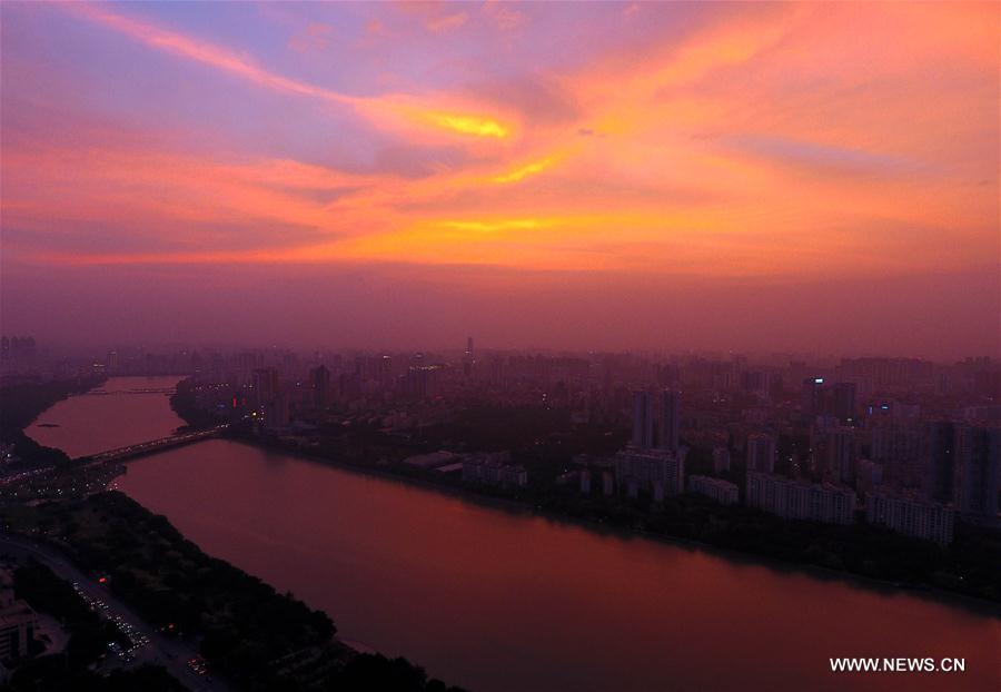 CHINA-GUANGXI-NANNING-RED CLOUD (CN)