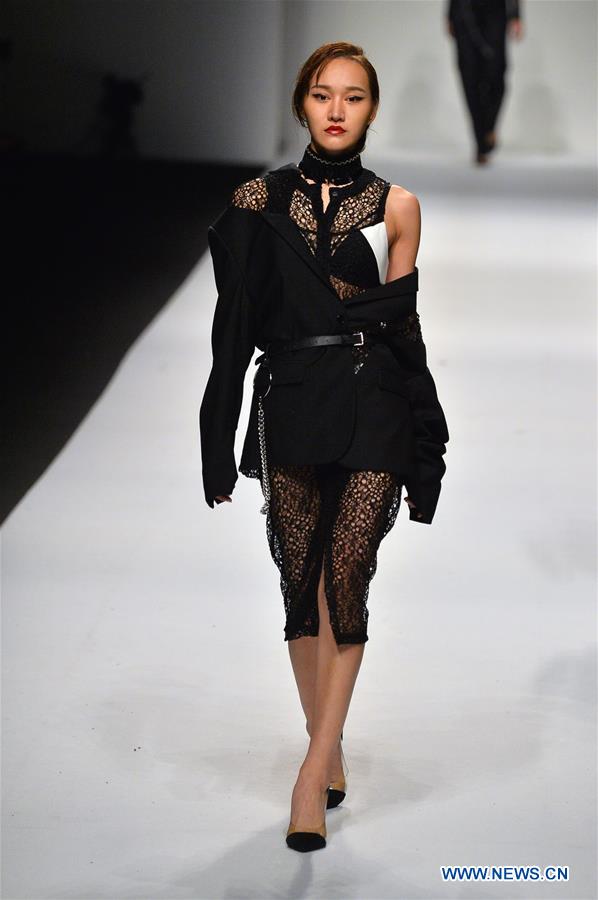 #CHINA-SHANGHAI-FASHION WEEK (CN)