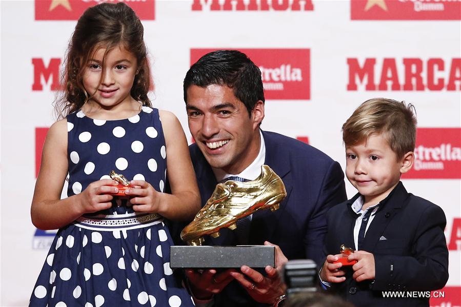 (SP)SPAIN-BARCELONA-LUIS SUAREZ-GOLDEN BOOT