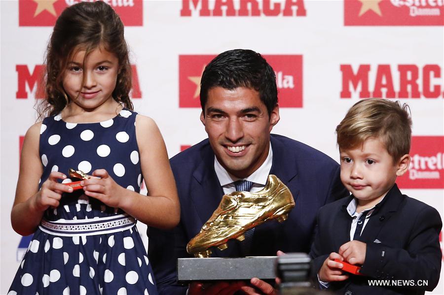 (SP)SPAIN-BARCELONA-LUIS SUAREZ-GOLDEN BOOT