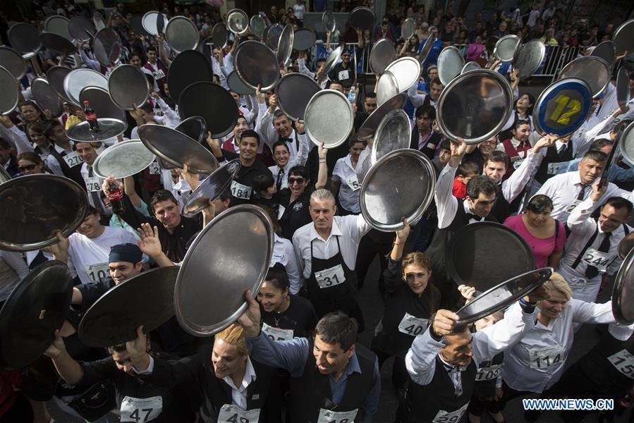 ARGENTINA-BUENOS AIRES-WAITERS AND WAITRESSES RACE