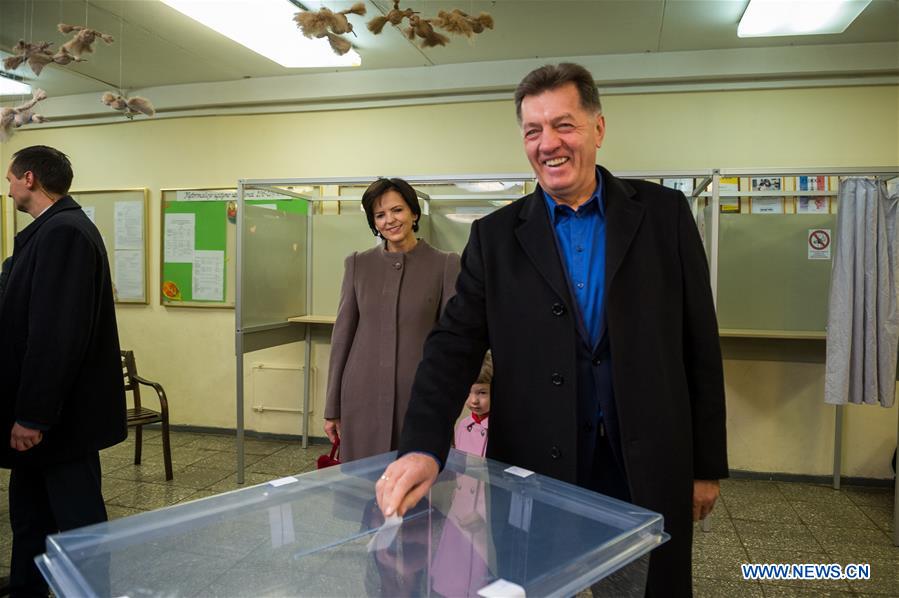 LITHUANIA-VILNIUS-PARLIAMENTARY ELECTIONS-VOTING