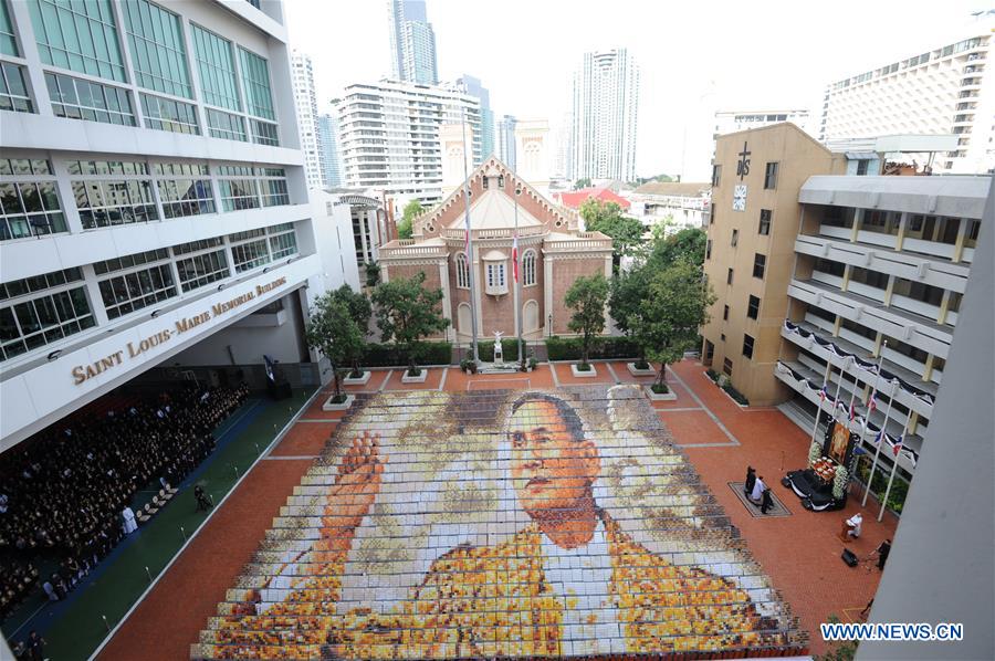 THAILAND-BANGKOK-LATE KING-MOSAIC PORTRAIT