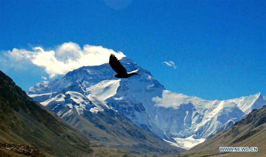 CHINA-MOUNT QOMOLANGMA-SCENERY (CN) 