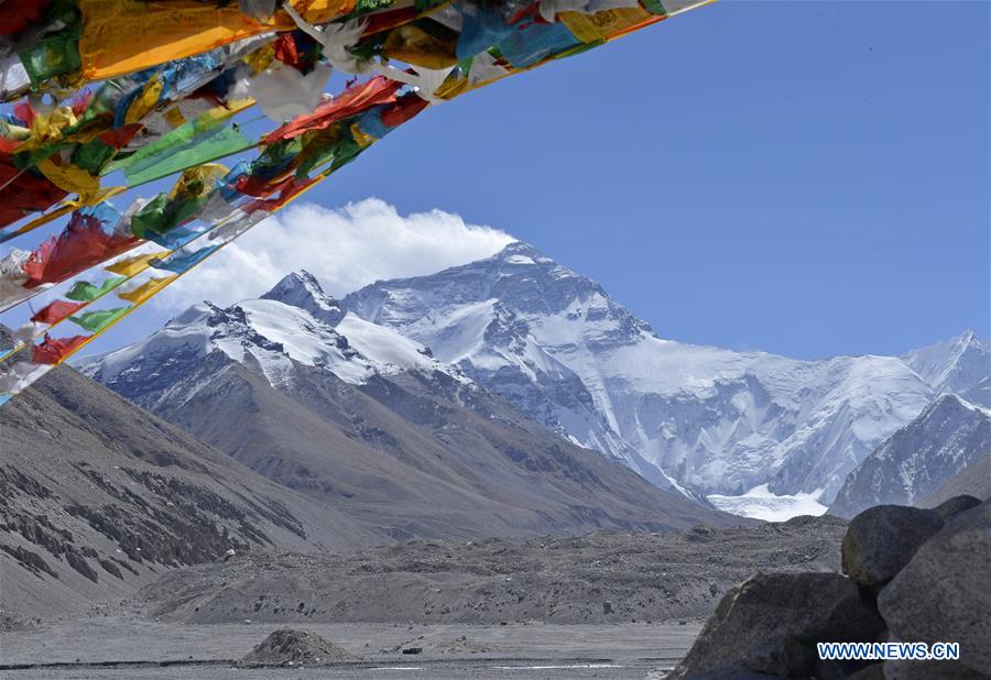 CHINA-MOUNT QOMOLANGMA-SCENERY (CN) 