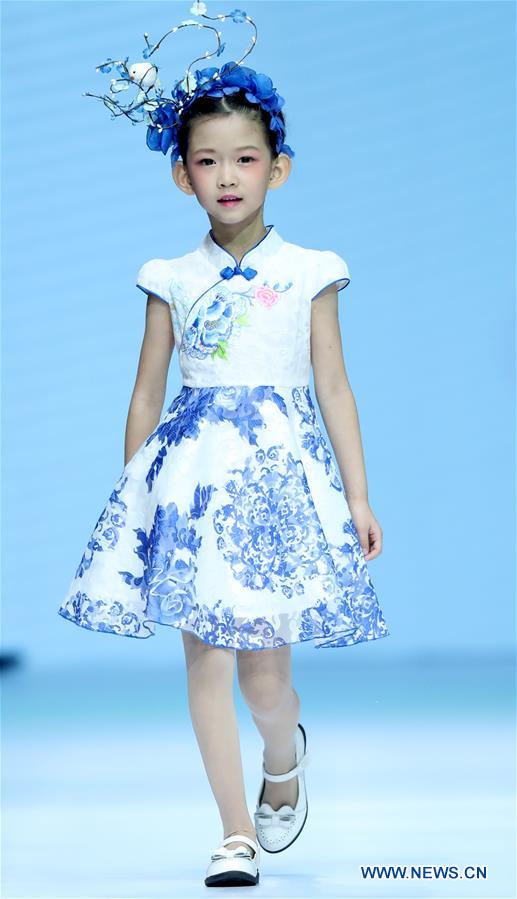 CHINA-BEIJING-FASHION WEEK(CN)