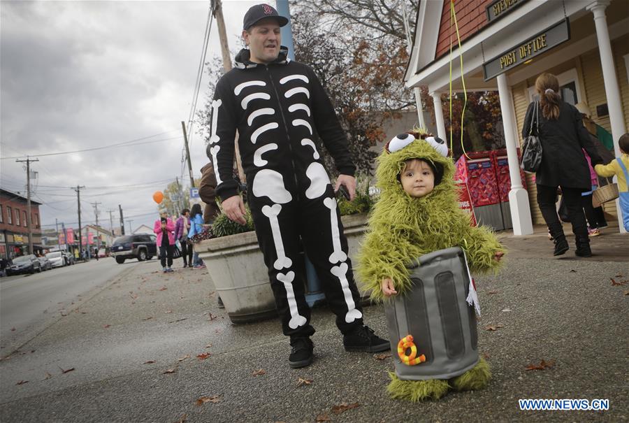 CANADA-VANCOUVER-HALLOWEEN-TRICK OR TREAT