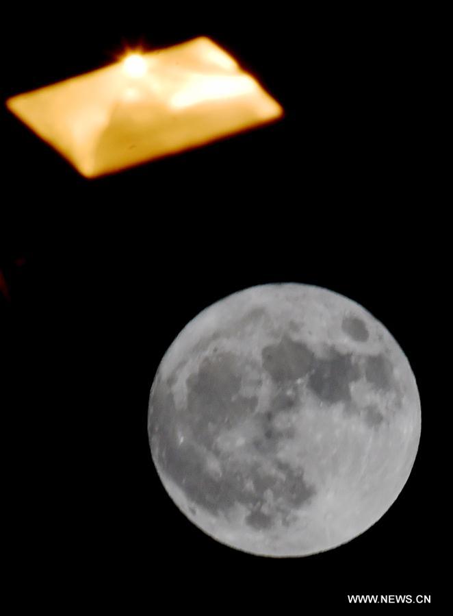 CHINA-SUPERMOON (CN)