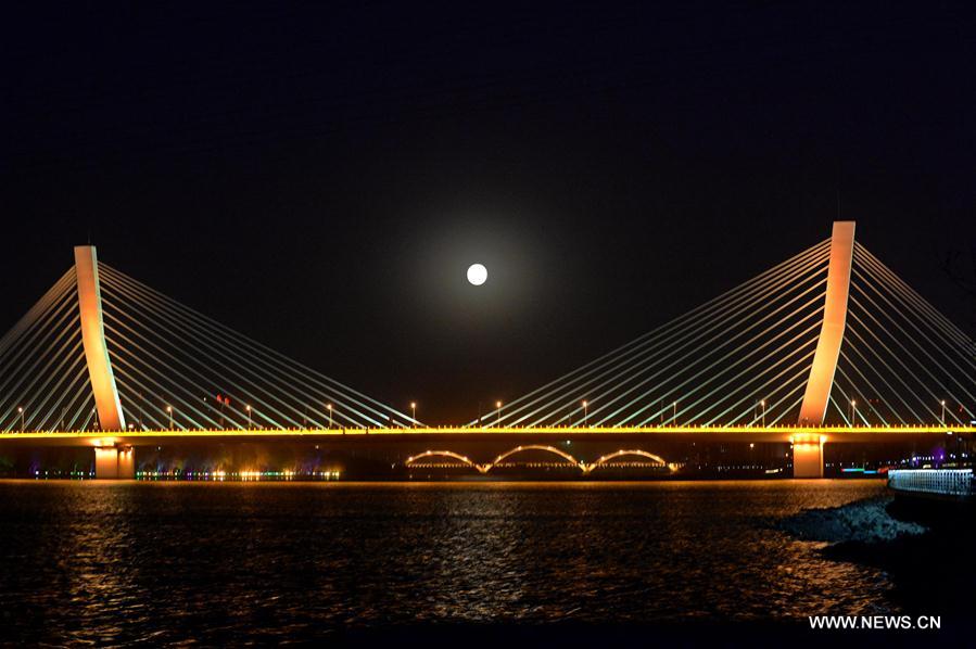 CHINA-SUPERMOON (CN)