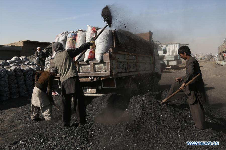 AFGHANISTAN-KABUL-WINTER-COAL