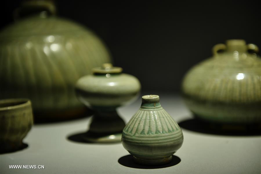 THAILAND-BANGKOK-SANGKHALOK CEREMIC WARES