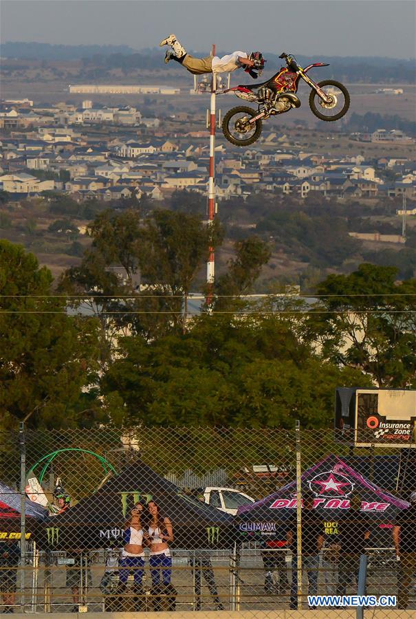 XINHUA-2016 PHOTOS OF THE YEAR-WORLD 