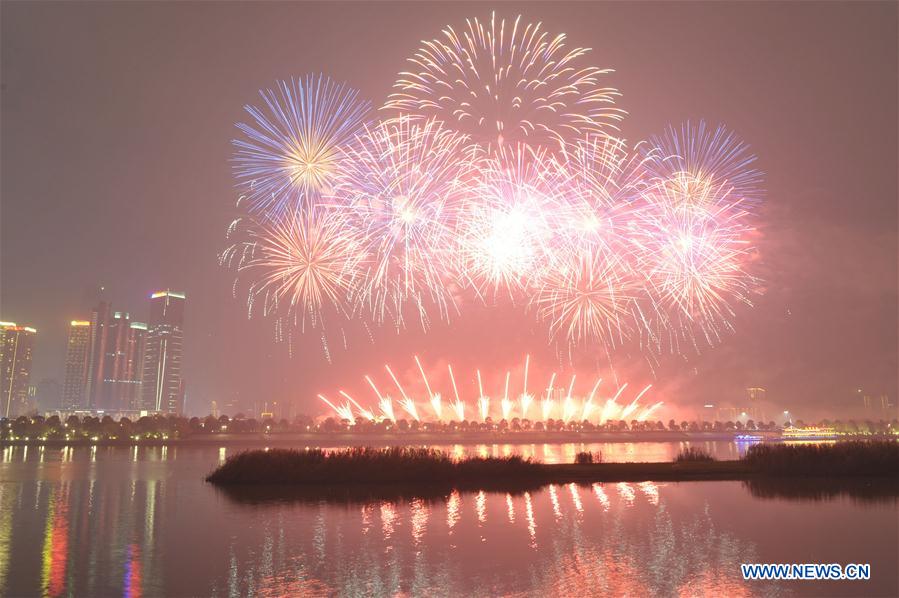CHINA-CHANGSHA-NEW YEAR FIREWORKS (CN)