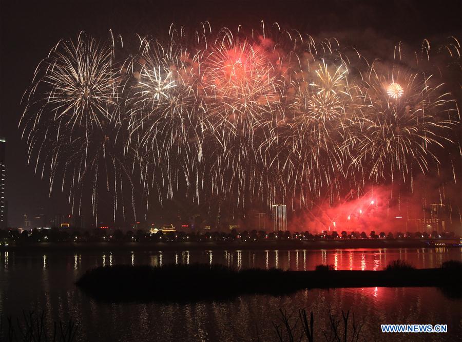 #CHINA-CHANGSHA-NEW YEAR FIREWORKS (CN)