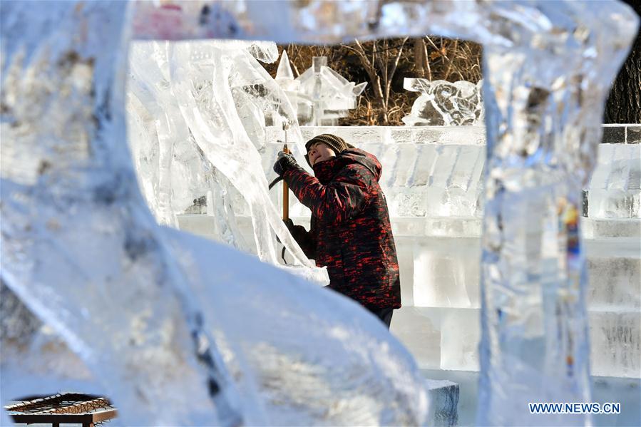 CHINA-HARBIN-ICE SCULPTURE-CONTEST(CN)