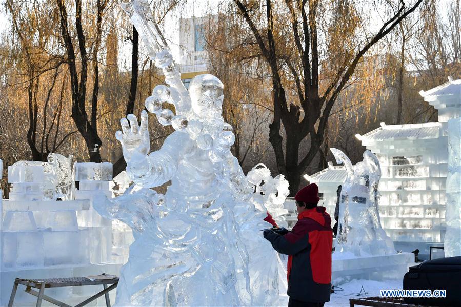 CHINA-HARBIN-ICE SCULPTURE-CONTEST(CN)