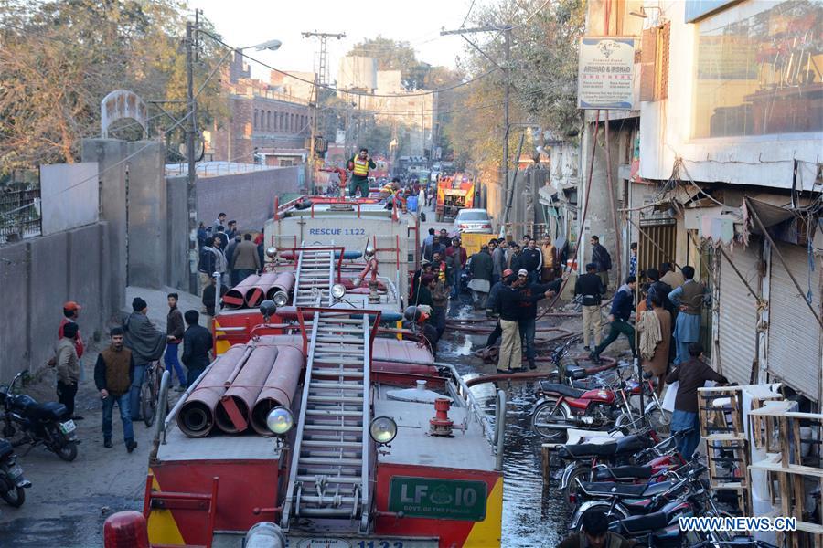 PAKISTAN-LAHORE-FURNITURE MARKET-FIRE