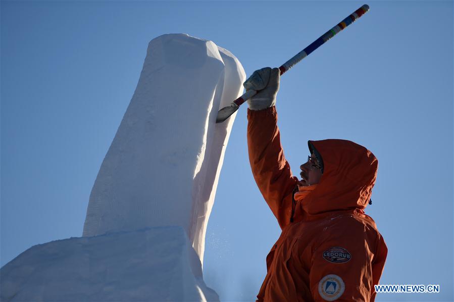 CHINA-HARBIN-SNOW SCULPTURE-COMPETITION (CN)