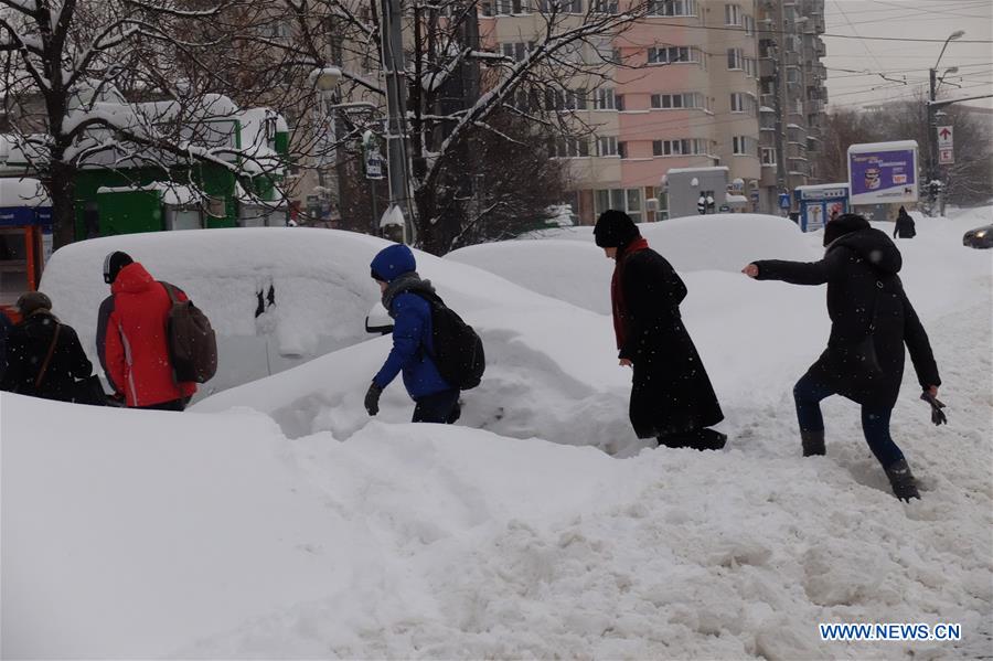 R0MANIA-BUCHAREST-SNOW