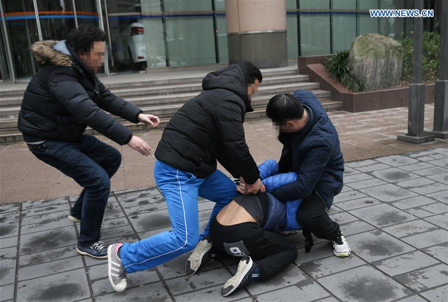 CHINA-SHANGHAI-POLICE-OPERATION (CN)