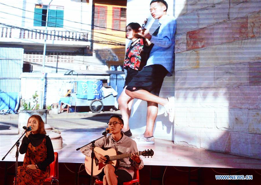 LAOS-VIENTIANE-CHINESE STUDENTS-SPRING FESTIVAL GALA