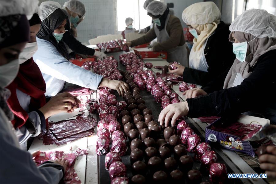 MIDEAST-HEBRON-CANDIES