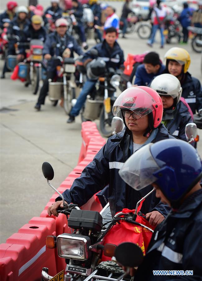 CHINA-GUANGDONG-MIGRANT WORKER-SPRING FESTIVAL-MOTORCYCLE TRIP-HOME (CN)