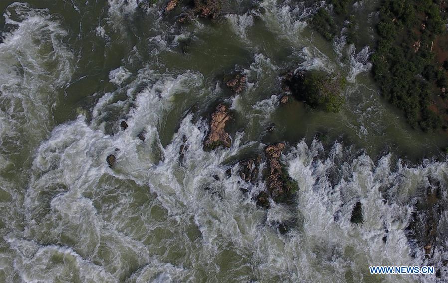 LAOS-CHAMPASAK-KHONE FALLS