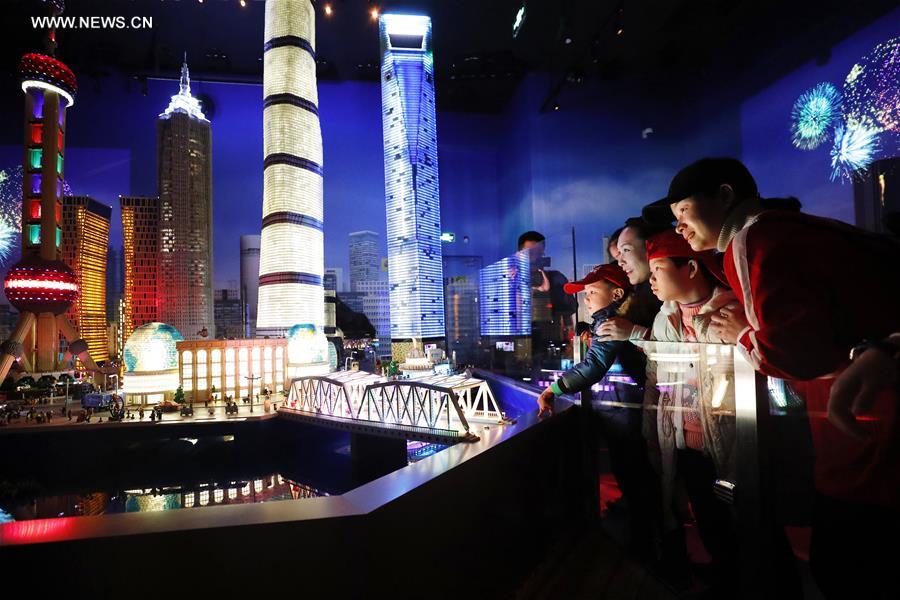 CHINA-SHANGHAI-SPRING FESTIVAL-CHILDREN (CN)