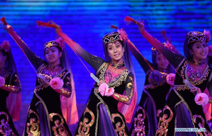 CHINA-QINGHAI-HAIDONG-SPRING FESTIVAL PERFORMANCES (CN)