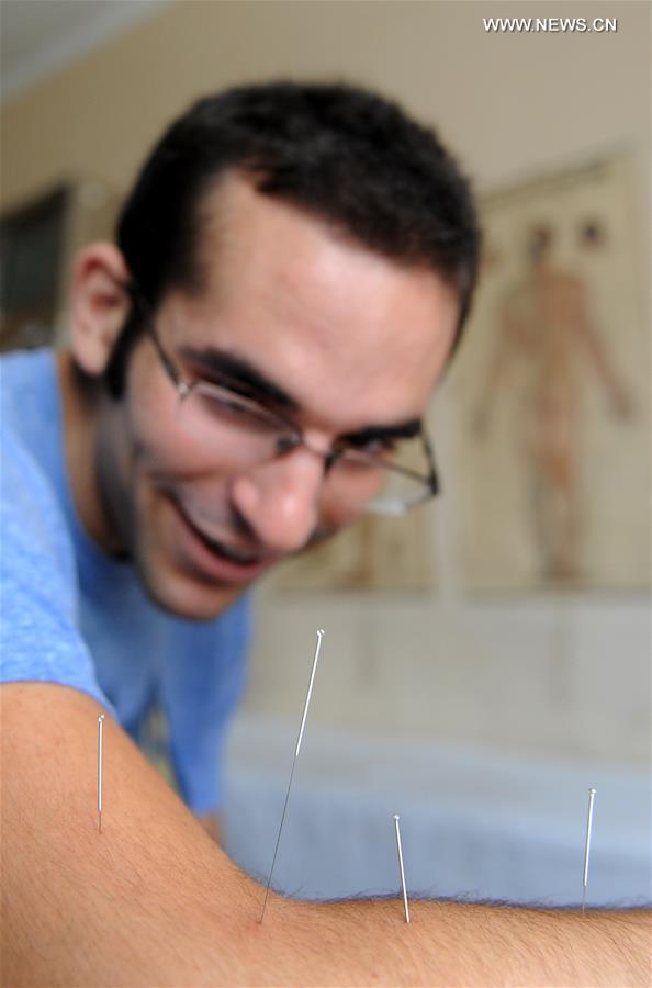 CHINA-TRADITIONAL MEDICINE-ACUPUNCTURE THERAPY (CN)
