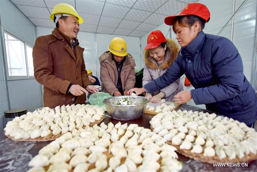 CHINA-XINGTAI-MIGRANT WORKERS-NEW YEAR WISHES (CN)