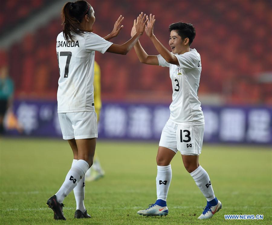 Thailand's Orathai Srimanee (R) celebrates scoring with her teammate during the match against Ukraine at the Chunhui Logistics Cup CFA International Women's Football Tournament Foshan 2017 in Foshan, south China's Guangdong Province, Jan. 21, 2017. Thailand won 1-0. (Xinhua/Jia Yuchen) 