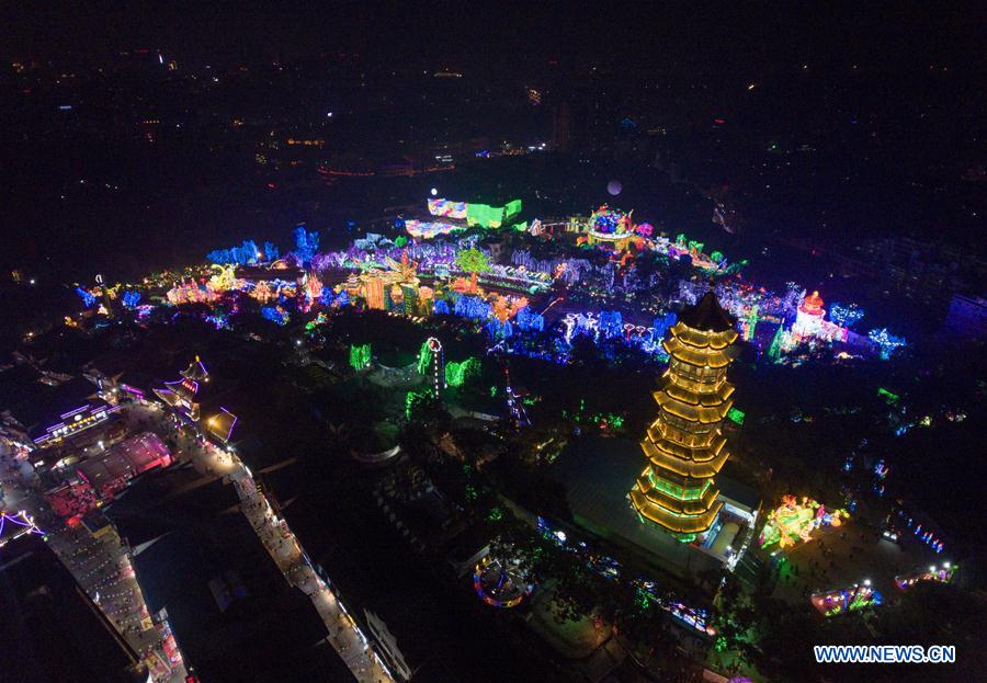 CHINA-SICHUAN-ZIGONG-LANTERN SHOW (CN)