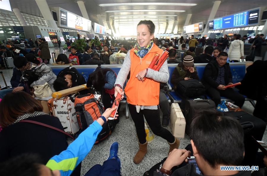 CHINA-ZHEJIANG-HANGZHOU-FOREIGN VOLUNTEERS (CN)