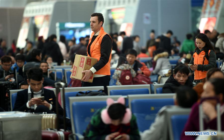 CHINA-ZHEJIANG-HANGZHOU-FOREIGN VOLUNTEERS (CN)