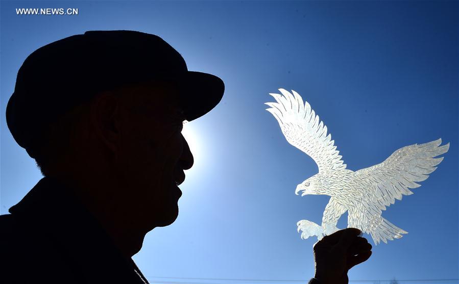 CHINA-QINGHAI-SHADOW PUPPET-ARTISAN (CN)