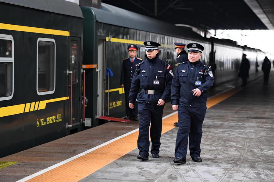 CHINA-CHANGCHUN-SPRING FESTIVAL-TRAVEL RUSH-SECURITY (CN)