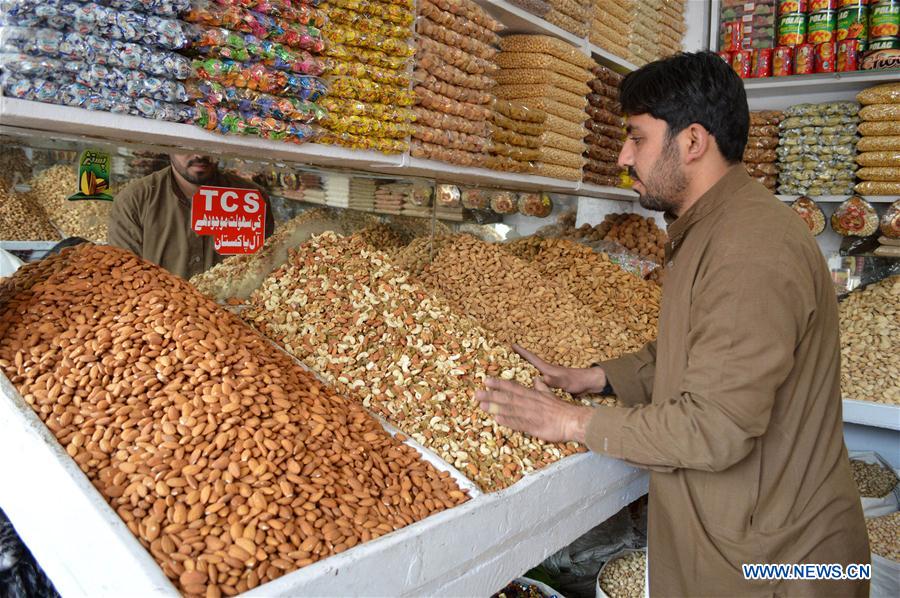 In pics Dry fruit shop in SW Pakistan's Quetta Xinhua English.news.cn