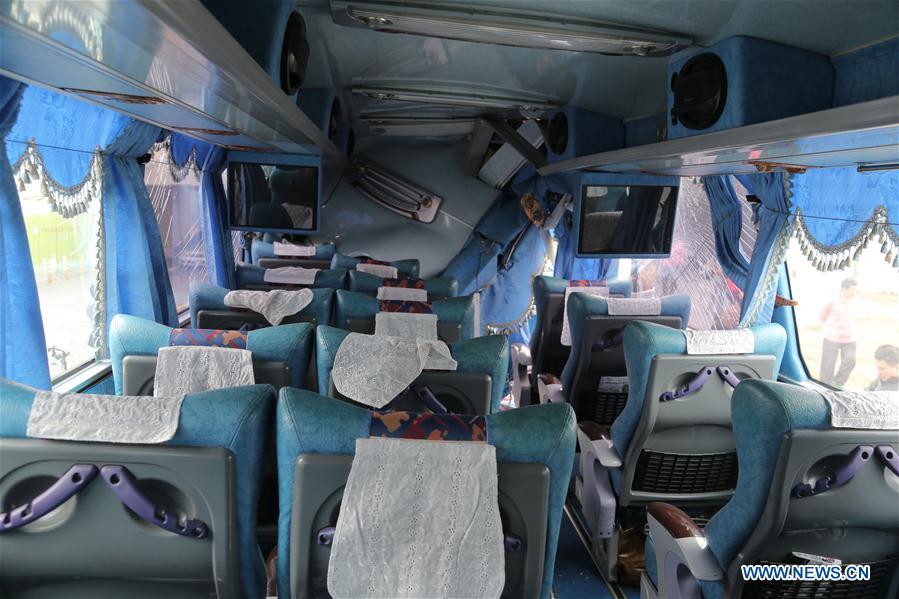 CHINA-TAIWAN-KAOHSIUNG-BUS-CRASH (CN)