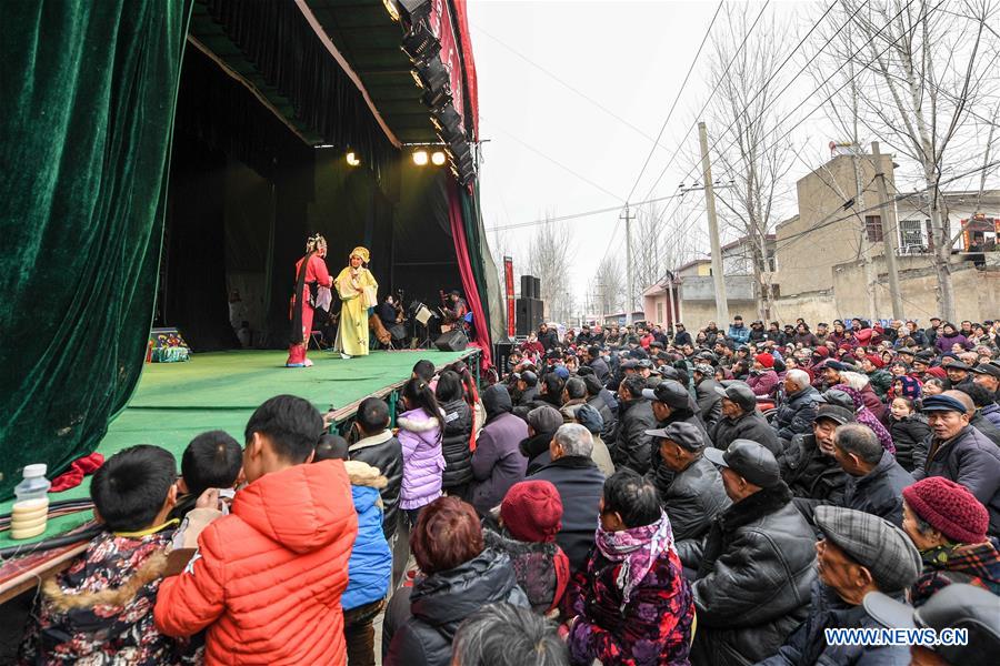 CHINA-HENAN-LUOHE-OPERA PERFORMANCE (CN)